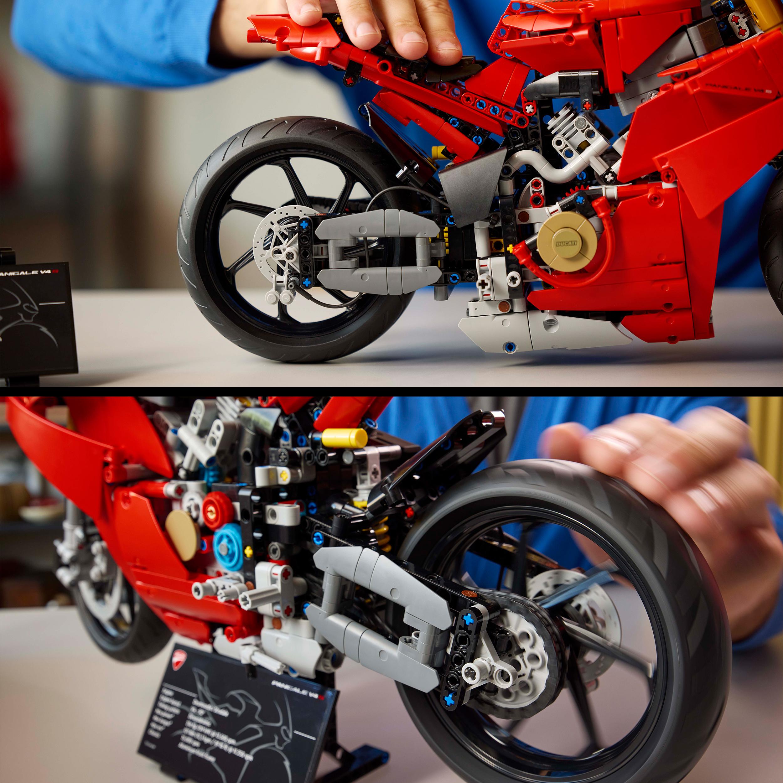 LEGO 42202 Technic Ducati Panigale V4 S Motorcycle Model