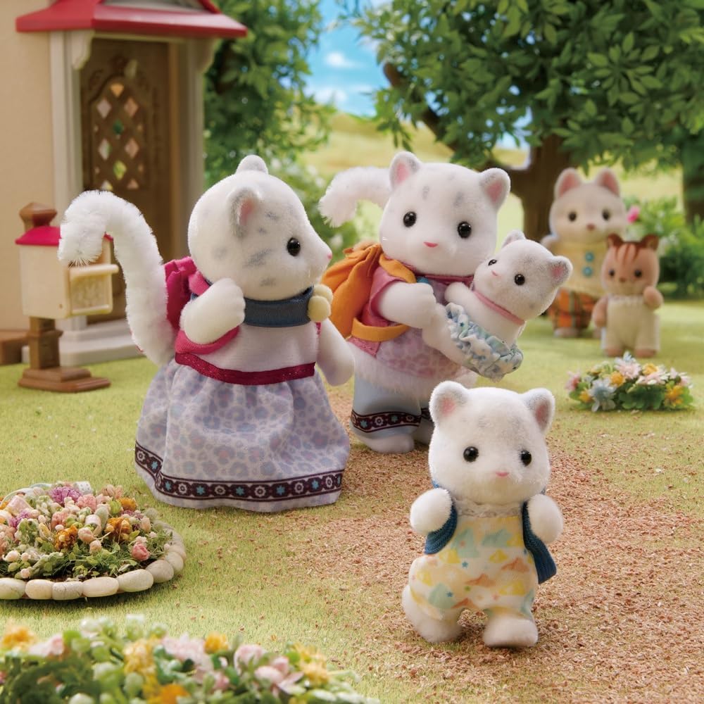 Sylvanian Families 5814 Snow Leopard Family