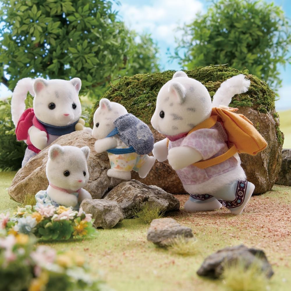 Sylvanian Families 5814 Snow Leopard Family