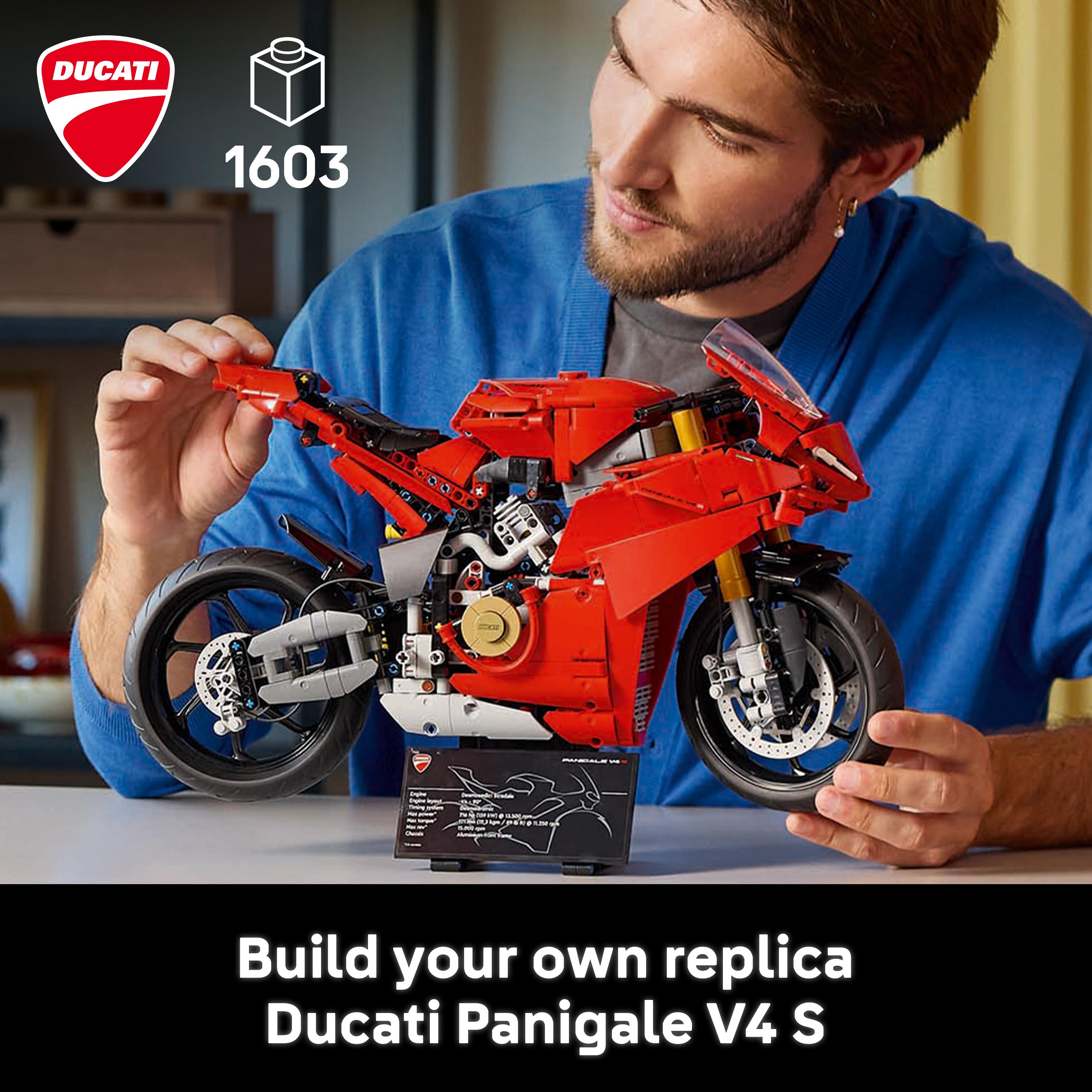 LEGO 42202 Technic Ducati Panigale V4 S Motorcycle Model
