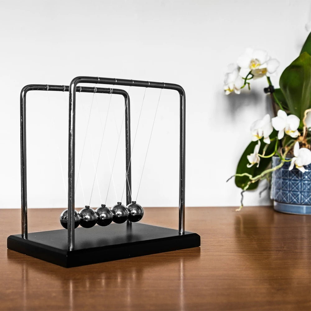 Newton's Cradle Desk Ornament