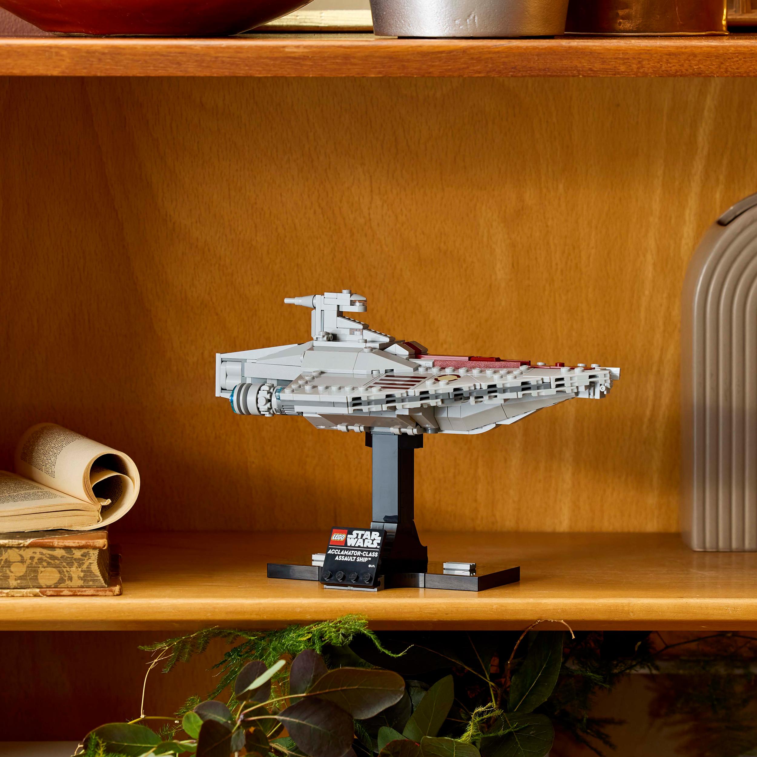 LEGO 75404 Star Wars Acclamator-Class Assault, Ship Attack of the Clones Set