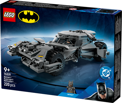 LEGO 76331 Batman v Superman Batmobile